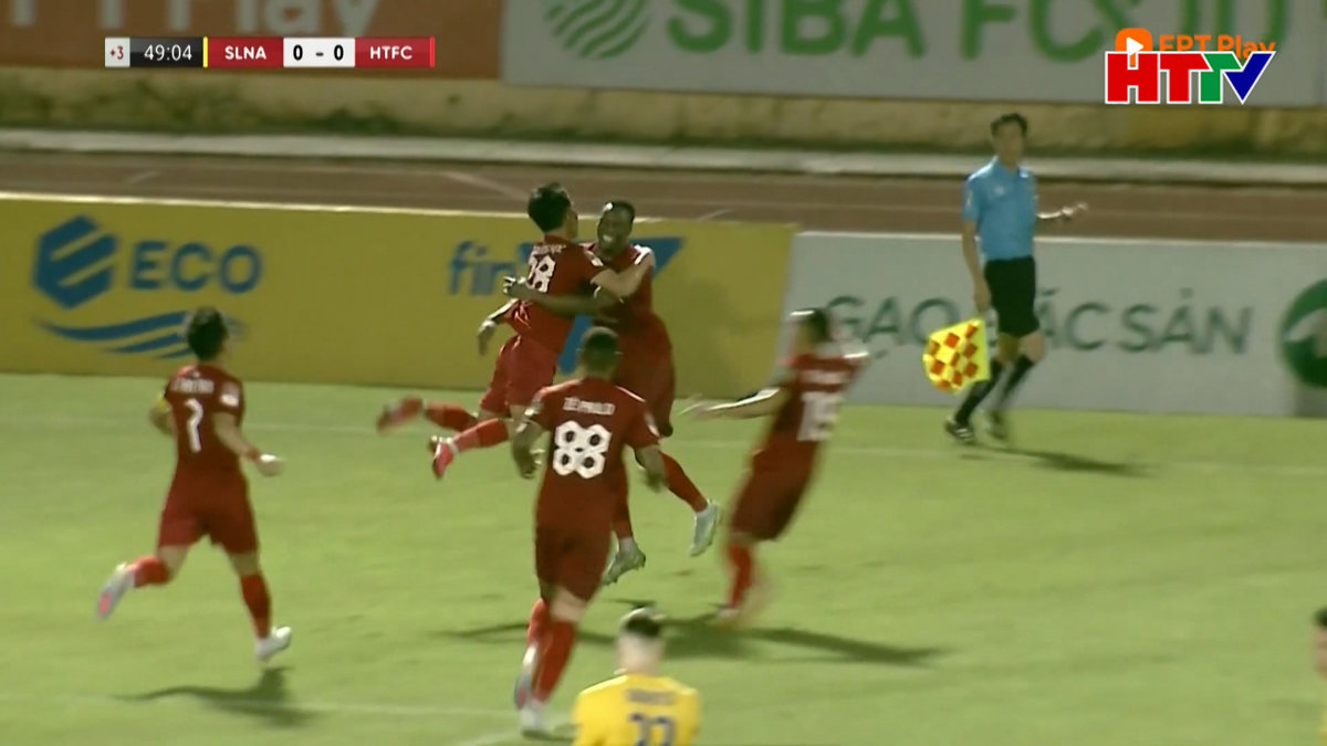 Hồng Lĩnh Hà Tĩnh và cơ hội vượt lên ở cuộc đua tách tốp