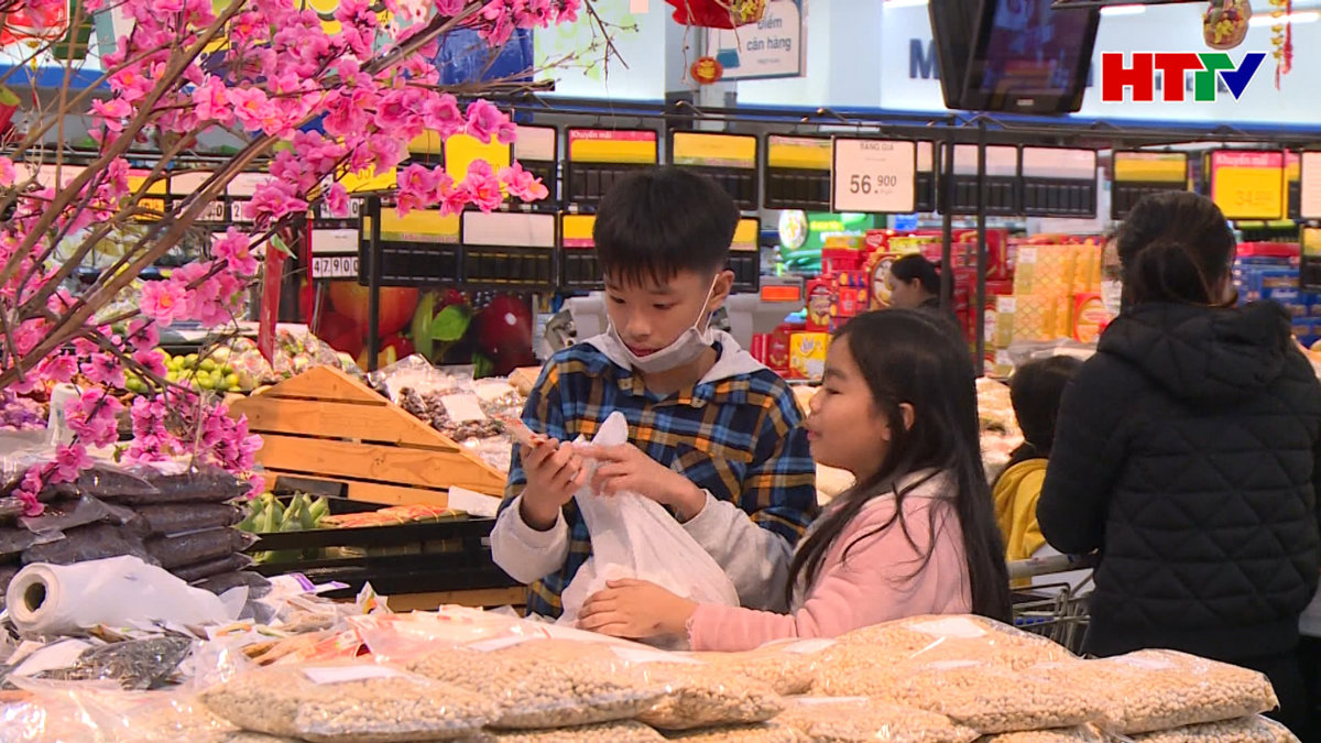 Thị trường bán lẻ tăng mạnh trong dịp tết