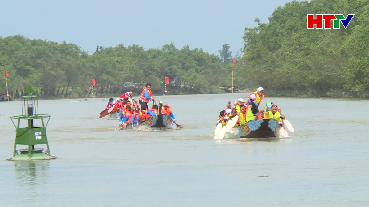 Sôi nổi Lễ hội đua thuyền nam thành phố Hà Tĩnh
