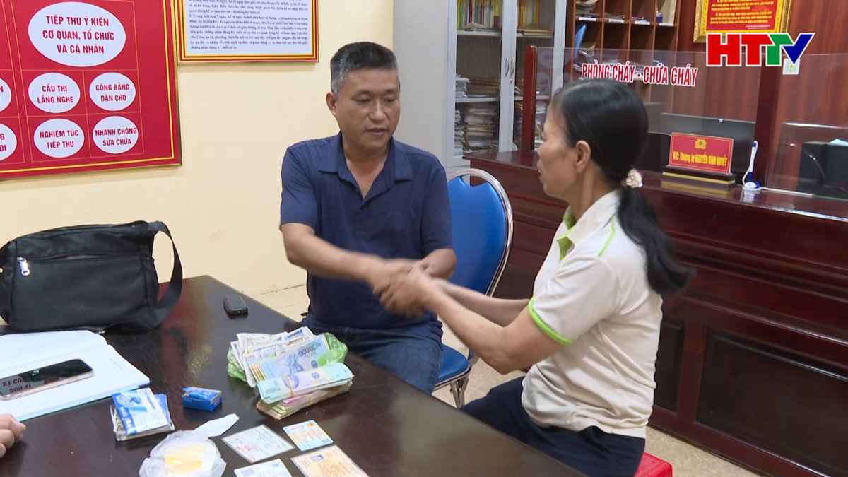 Nhặt được 54 triệu đồng, tìm cách trả cho người đánh rơi