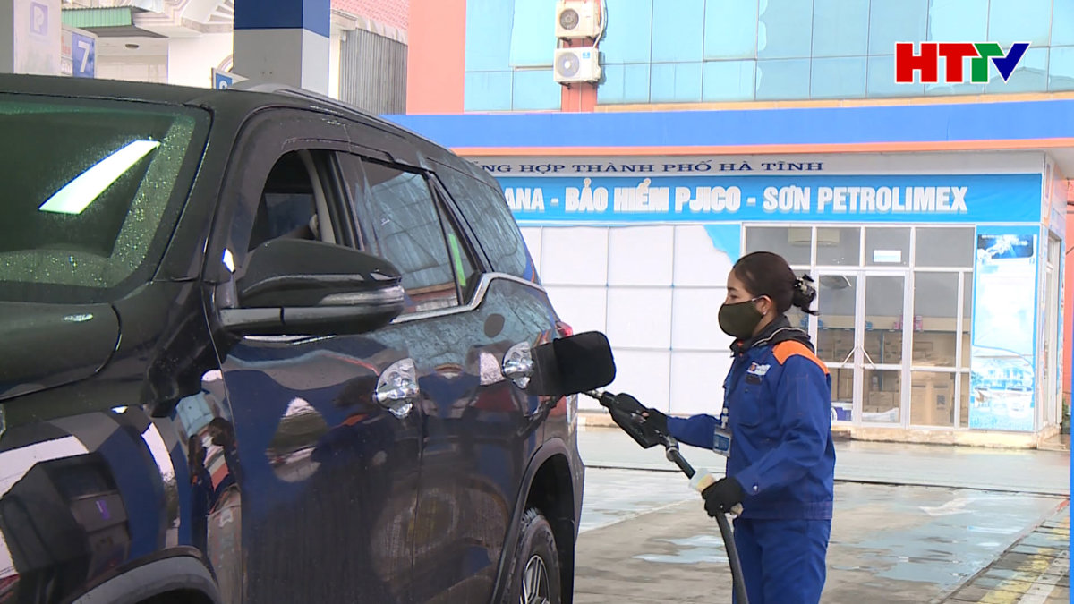 Bộ Công Thương yêu cầu 'tổng rà soát' cấp phép đại lý xăng dầu