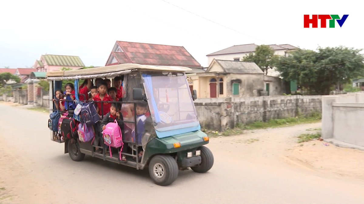 Tiềm ẩn mất ATGT từ dịch vụ đưa đón học sinh bằng xe điện du lịch