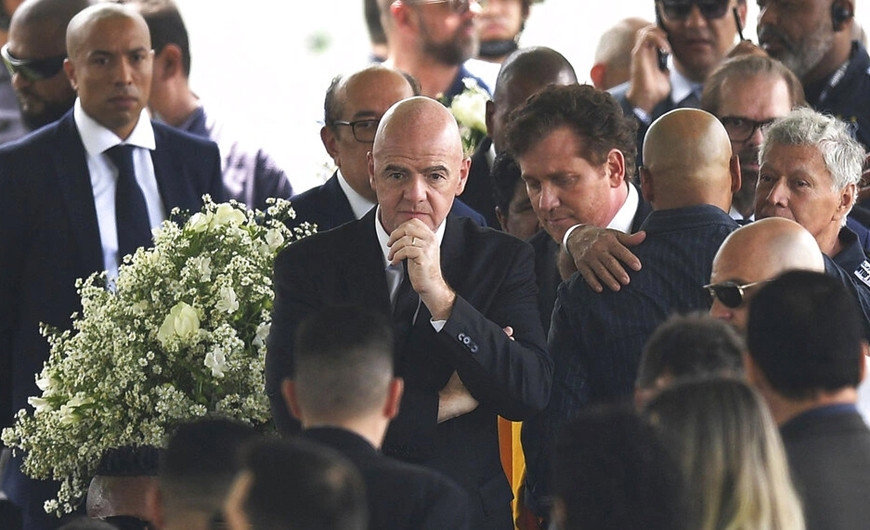 “Biển người” tiễn biệt "Vua bóng đá" Pele