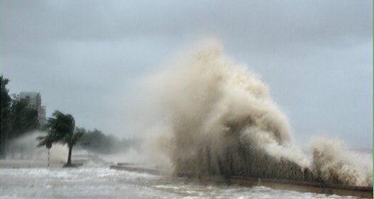 Nắng nóng đến muộn, Biển Đông có khoảng 10-12 cơn bão trong năm 2022