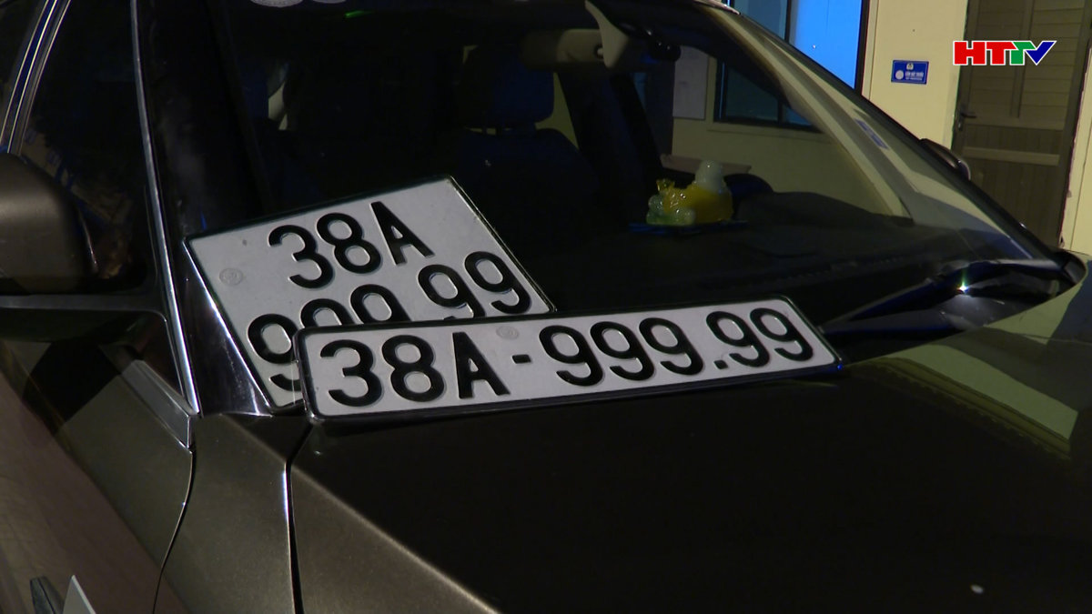 Xử lý chủ phương tiện gắn biển giả