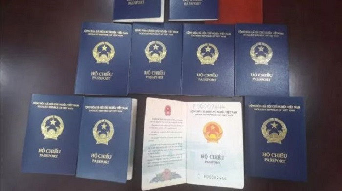 Bộ Công an sẽ in thông tin 'Nơi sinh' vào mục bị chú của mẫu hộ chiếu mới từ 15/9