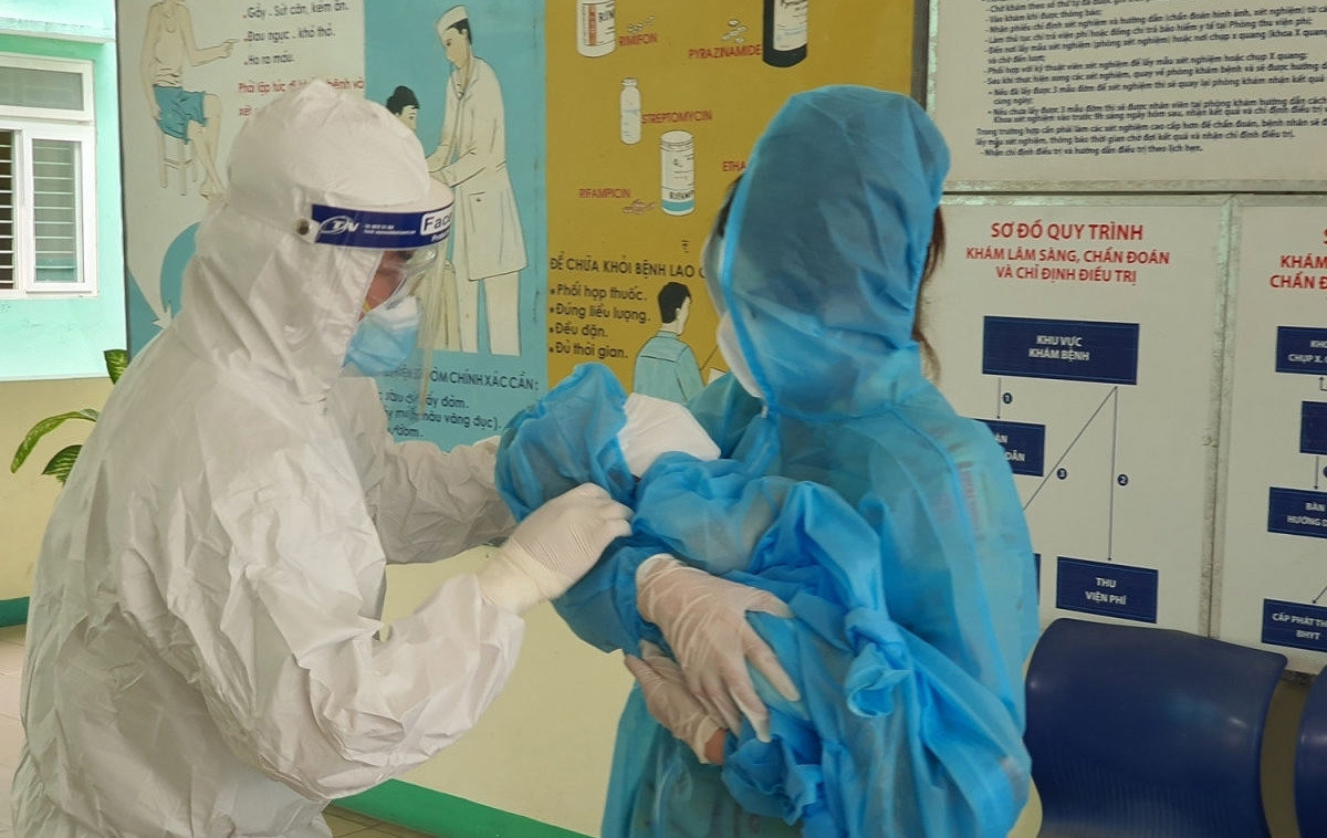 Bộ Y tế cập nhật phác đồ điều trị COVID-19 cho trẻ em