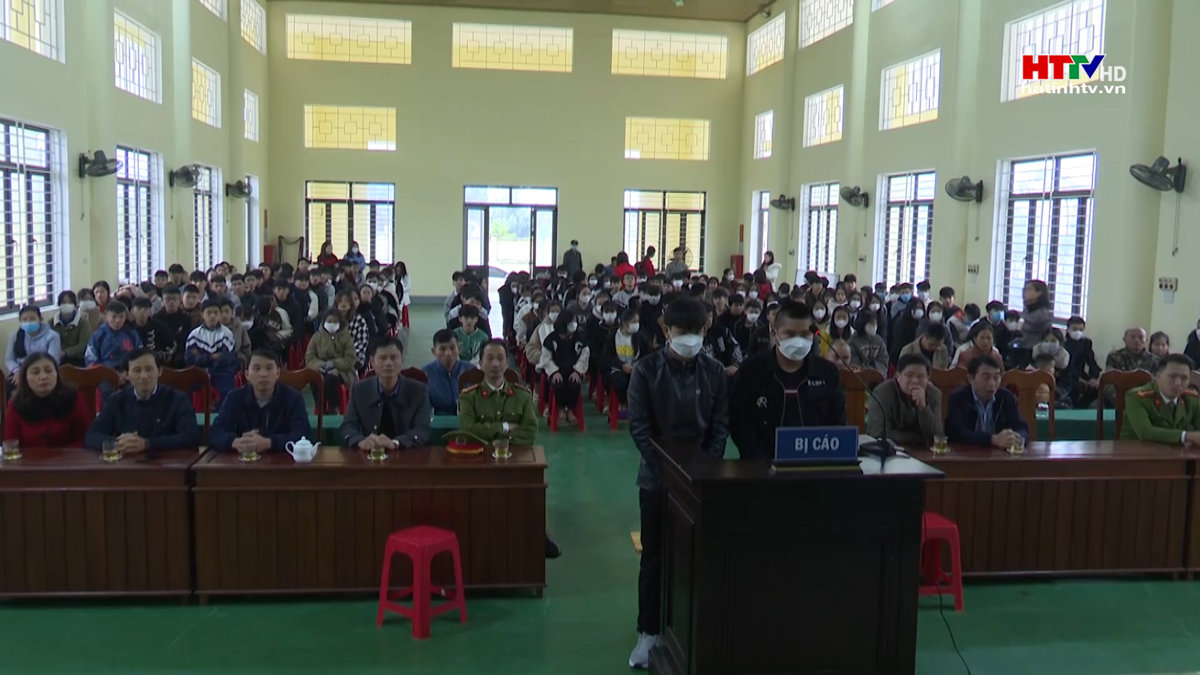 Thạch Hà xét xử lưu động vụ án buôn bán pháo trái phép