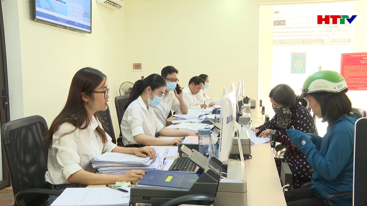 Đẩy mạnh cái cách thủ tục hành chính