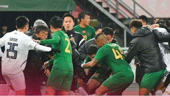 Cầu thủ Thái Lan và Trung Quốc lao vào đánh nhau tại AFC Champions League