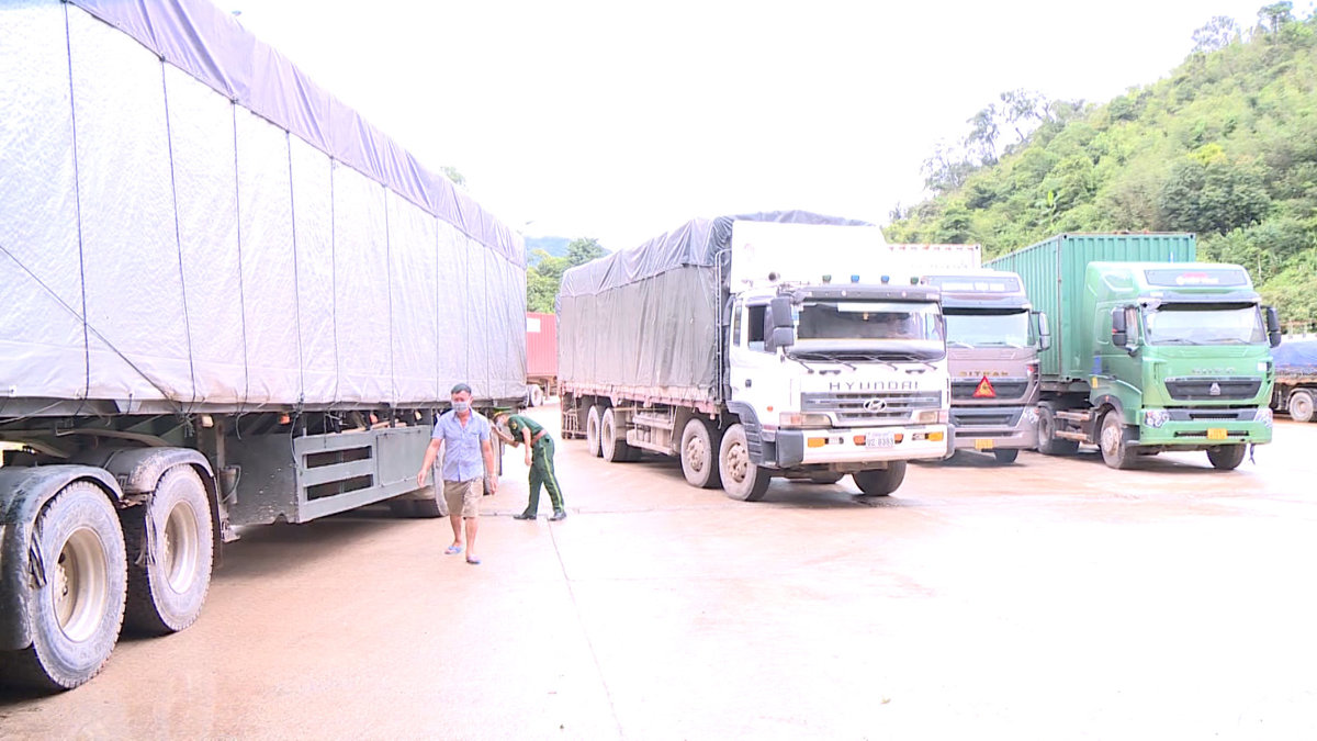 Sạt lở đường 8 ở Lào, phương tiện qua Cửa khẩu Cầu Treo giảm mạnh