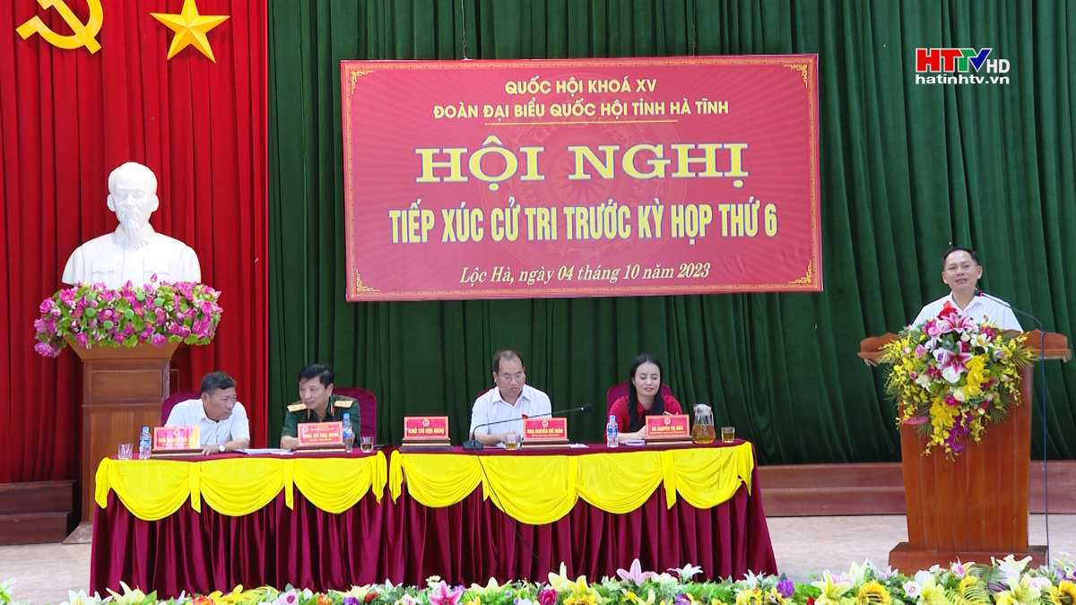 Đại biểu Quốc hội tiếp xúc cử tri Lộc Hà