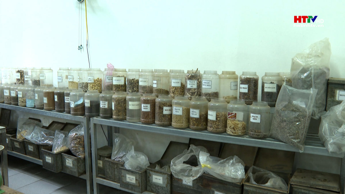 Siết chặt quản lý hoạt động bán lẻ dược liệu tại Hà Tĩnh