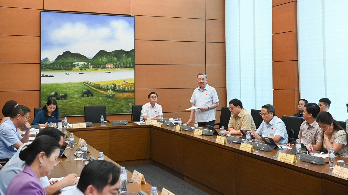 Đại tướng Tô Lâm: Không ai được giữ căn cước của người dân