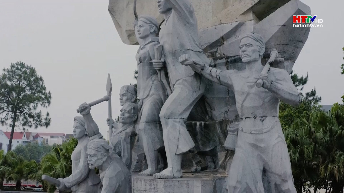 Can Lộc: Dâng hương tưởng niệm 93 năm ngày Xô viết Nghệ Tĩnh