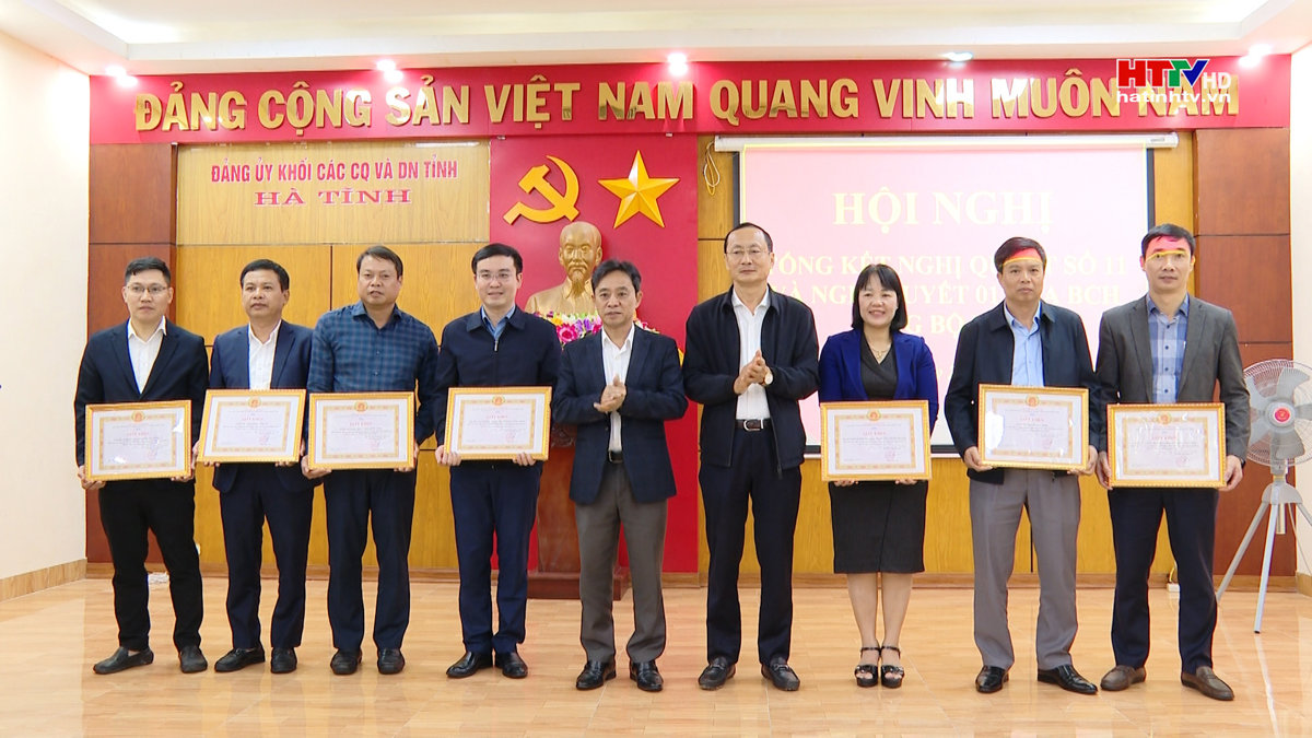 Tổng kết NQ 11 và NQ 01 của Đảng uỷ Khối các CQ&DN tỉnh