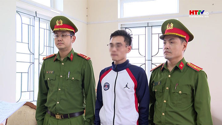 Khởi tố đối tượng lừa đảo chiếm đoạt gần 1 tỷ đồng