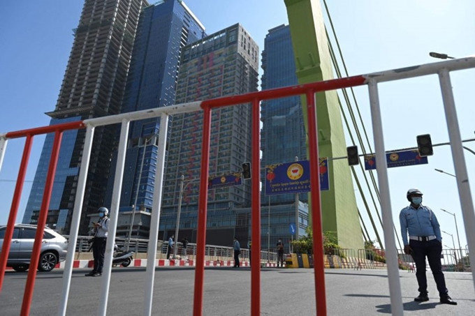 Campuchia đóng cửa tạm thời các cơ quan nhà nước