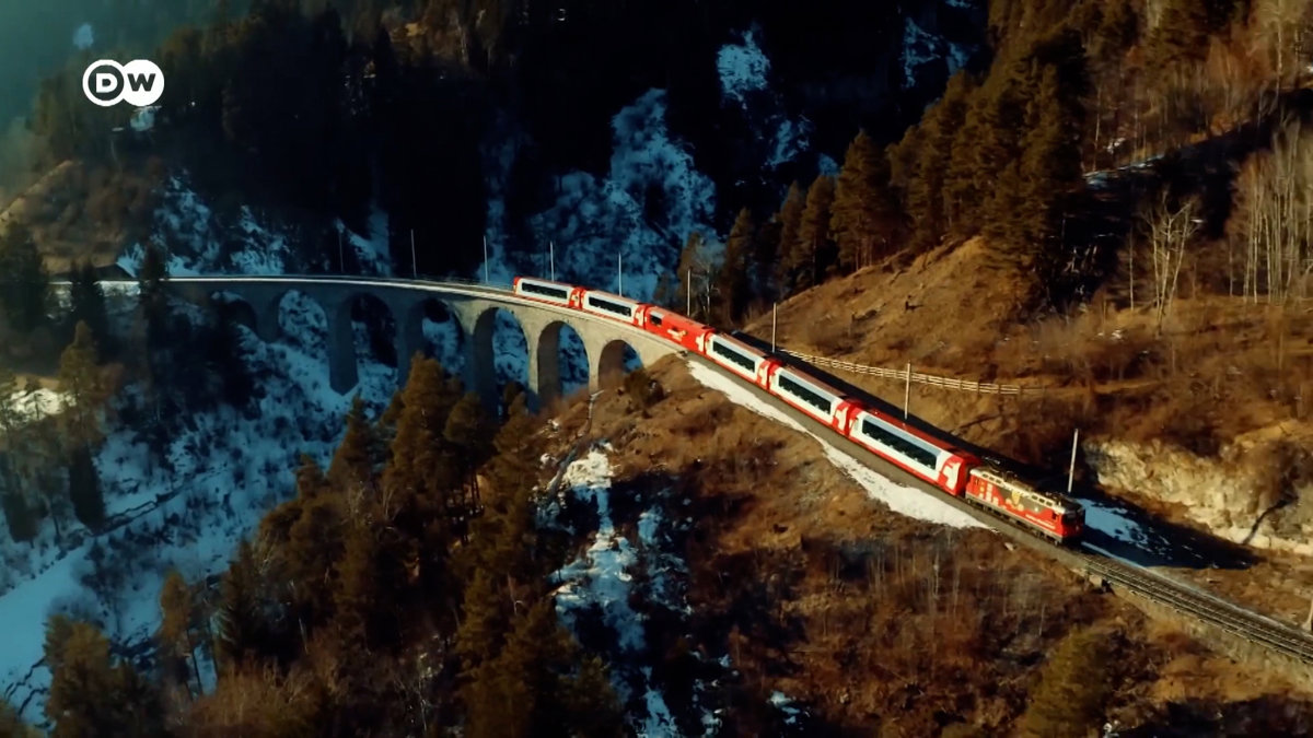 Độc đáo những tuyến đường sắt răng cưa ở Thụy Sỹ