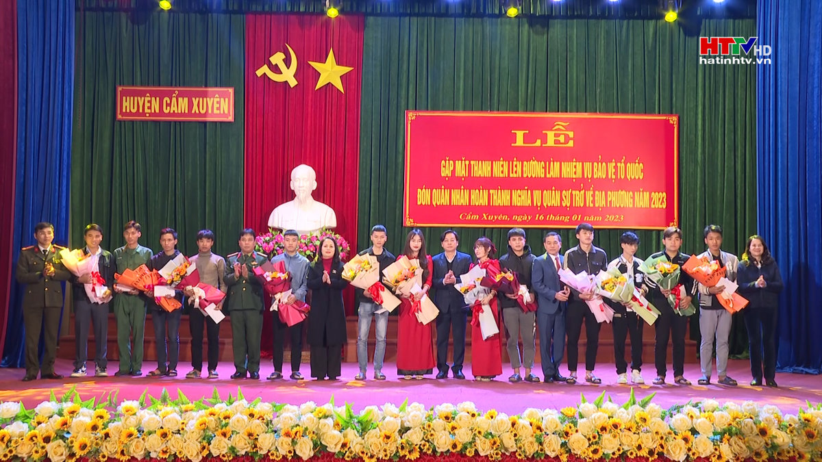 Cẩm Xuyên: Gặp mặt thanh niên lên đường bảo vệ tổ quốc