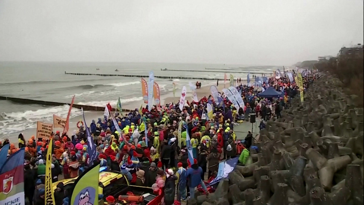 Giải bơi mùa đông quốc tế lần thứ 20