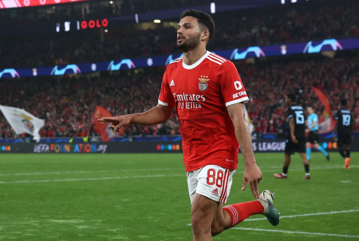 MU đàm phán mua lại tiền đạo Goncalo Ramos