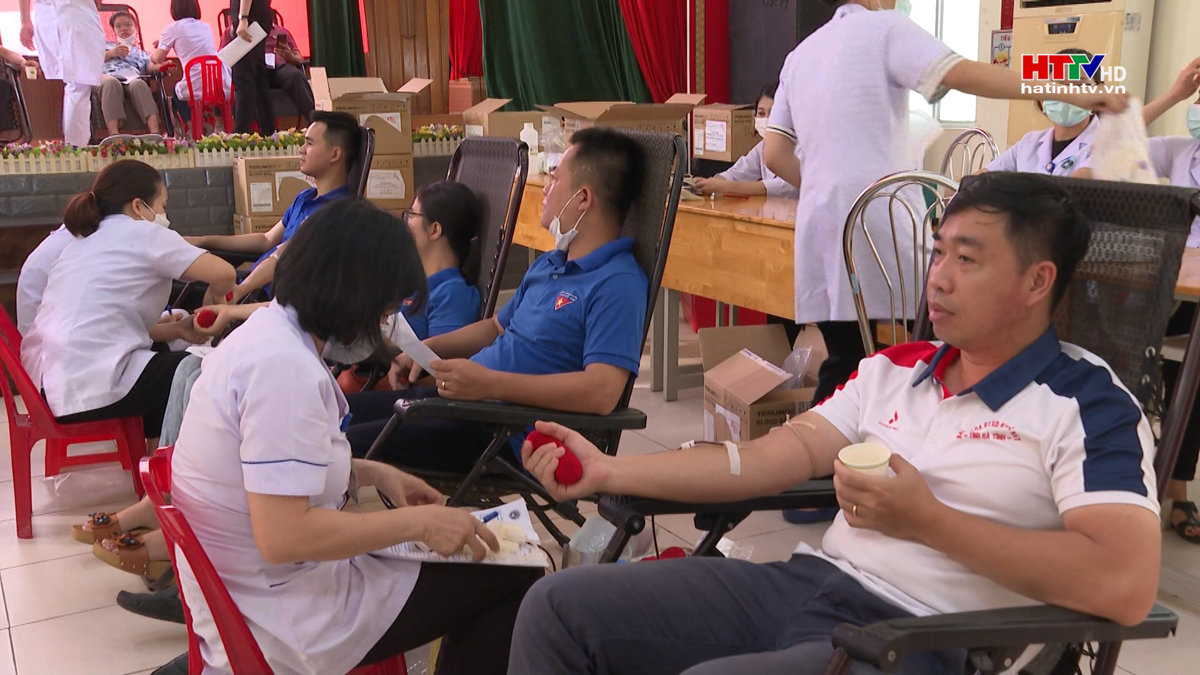 Chương trình Hành trình Đỏ đặt mục tiêu tiếp nhận 120.000 đơn vị máu