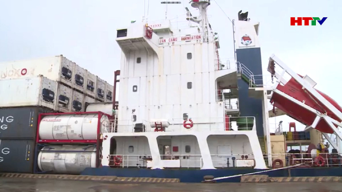 Thuế xuất nhập khẩu tăng 69% so cùng kỳ