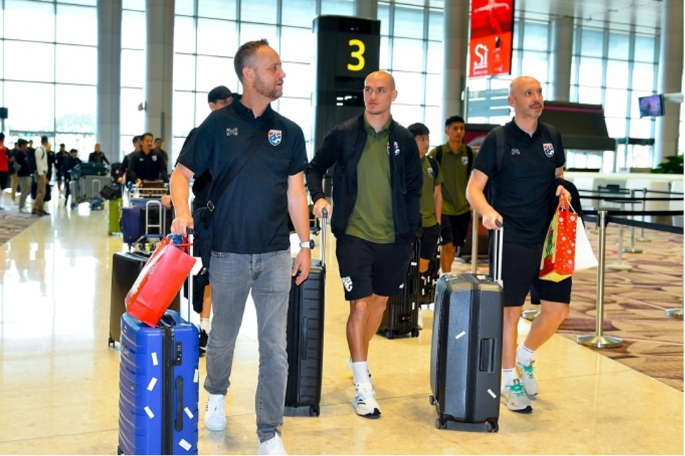 HLV Polking chia tay tuyển Thái Lan, nhường chỗ cho nhà cầm quân người Nhật Bản