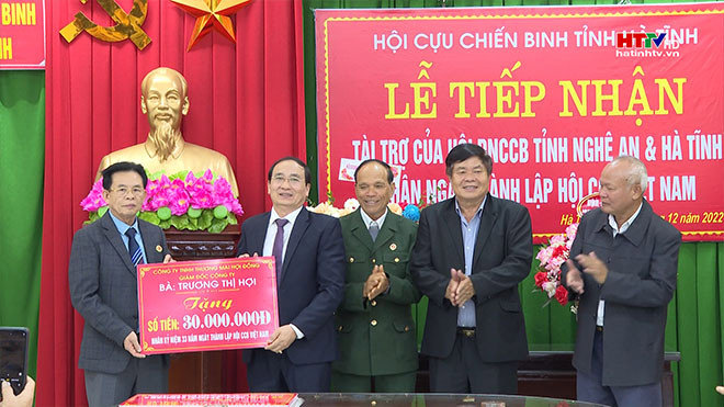 Hội Doanh nhân CCB tài trợ hội viên khó khăn