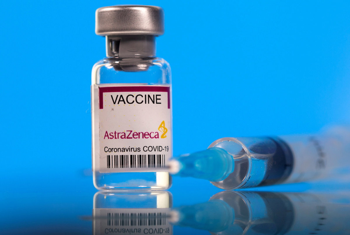 Hơn 1,5 triệu liều vaccine AstraZeneca về đến Việt Nam