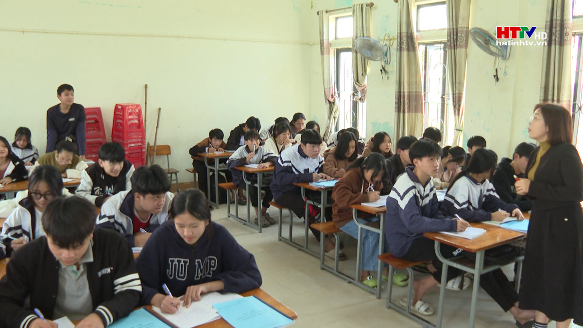 Học sinh lớp 12, tăng tốc ôn luyện 