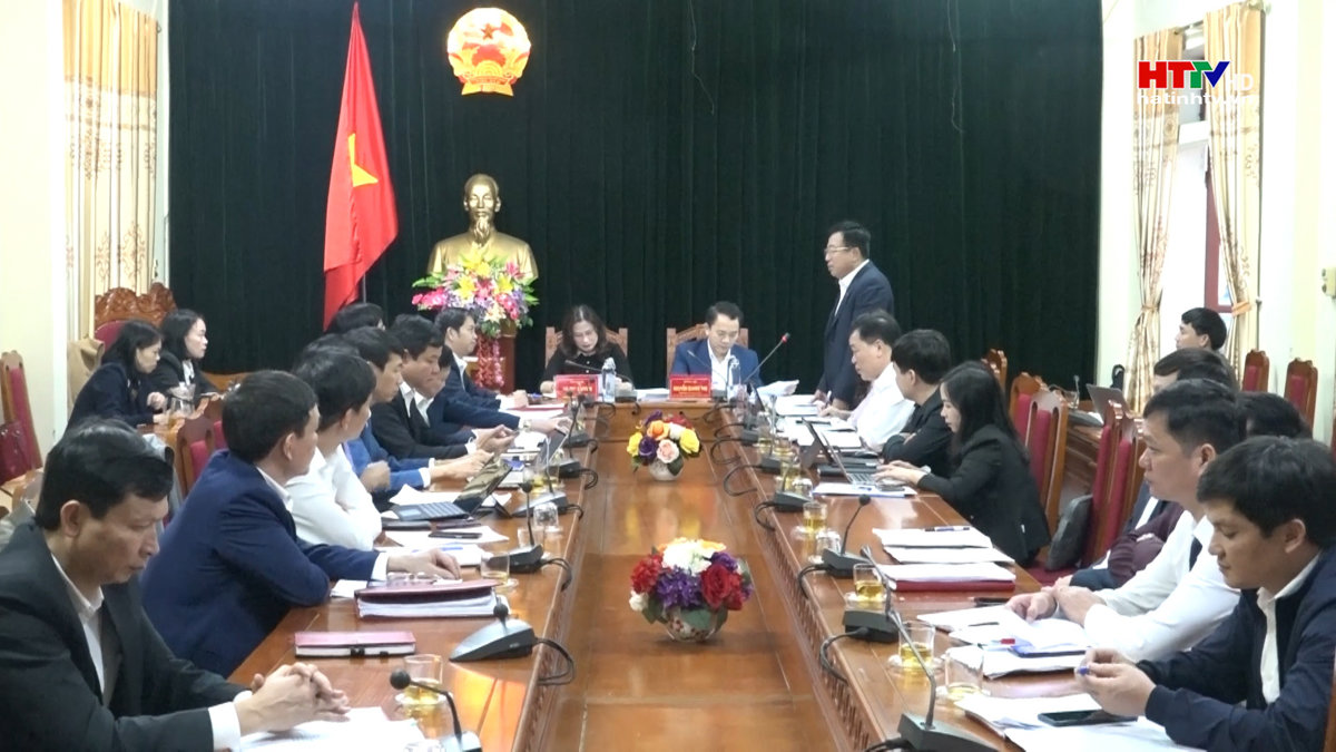 Đại biểu HĐND tỉnh ở Hương Sơn chuẩn bị nội dung trình kỳ họp HĐND tỉnh