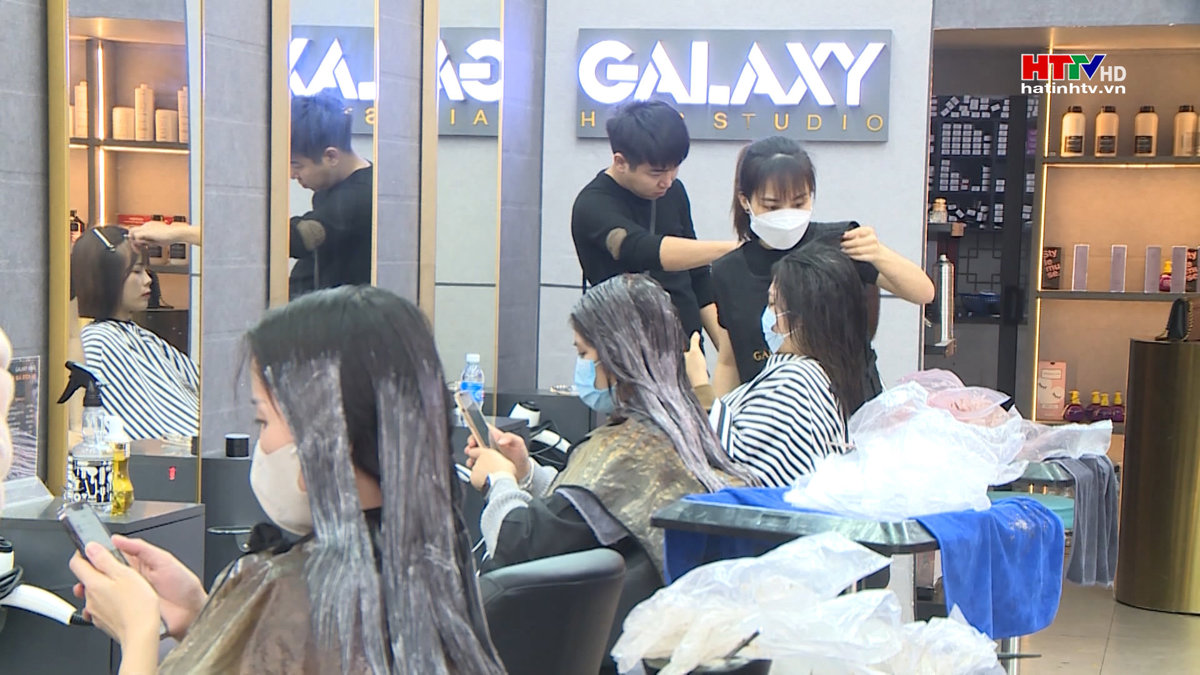 Nhiều dịch vụ hút khách ngày Tết