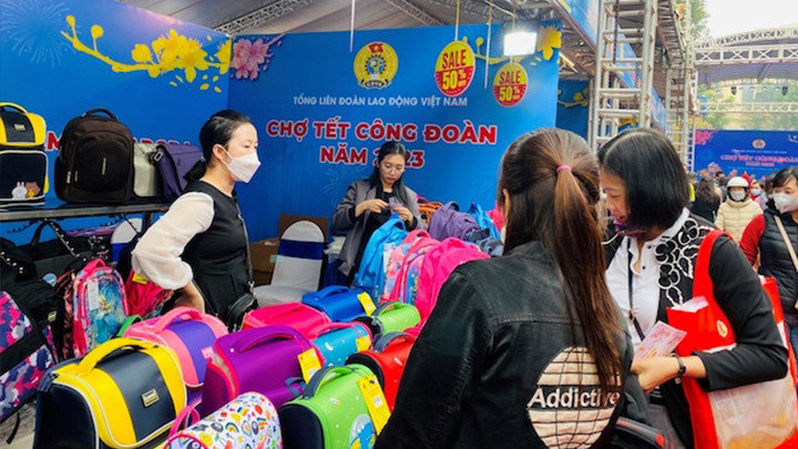 Nhiều hoạt động chăm lo cho đoàn viên, người lao động