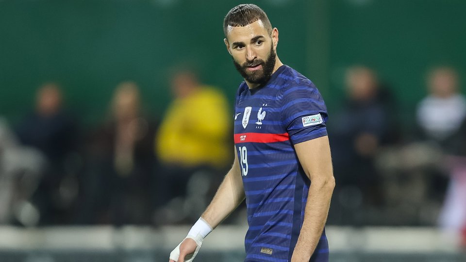 Karim Benzema chia tay đội tuyển Pháp