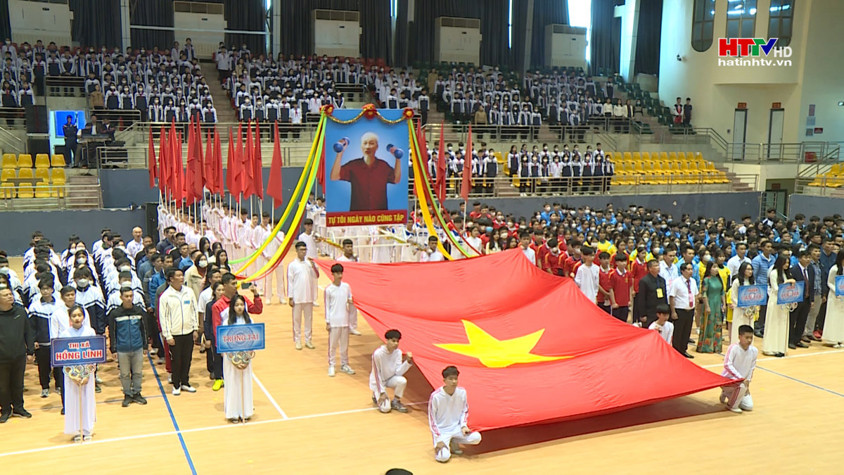 Khai mạc đại hội điền kinh – thể thao học sinh phổ thông