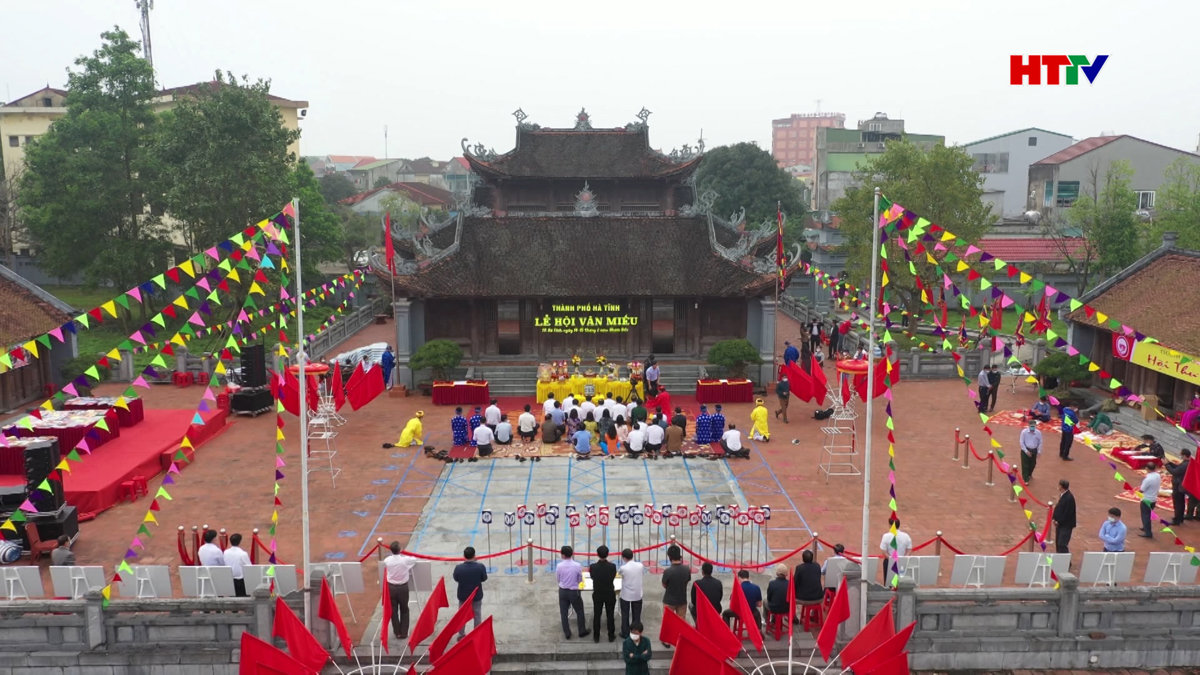 Tưởng nhớ các vua Hùng trên Kinh đô Ngàn hống