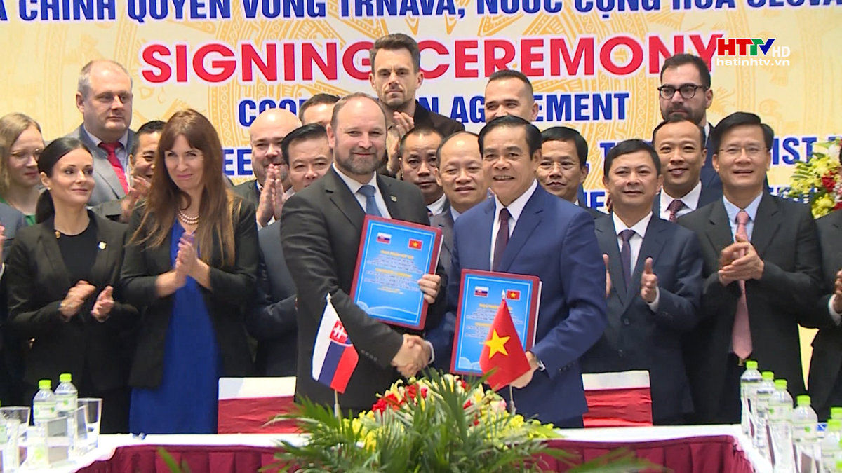 Vùng tự trị Trnava (Slovakia) - Hà Tĩnh ký kết hợp tác nhiều lĩnh vực