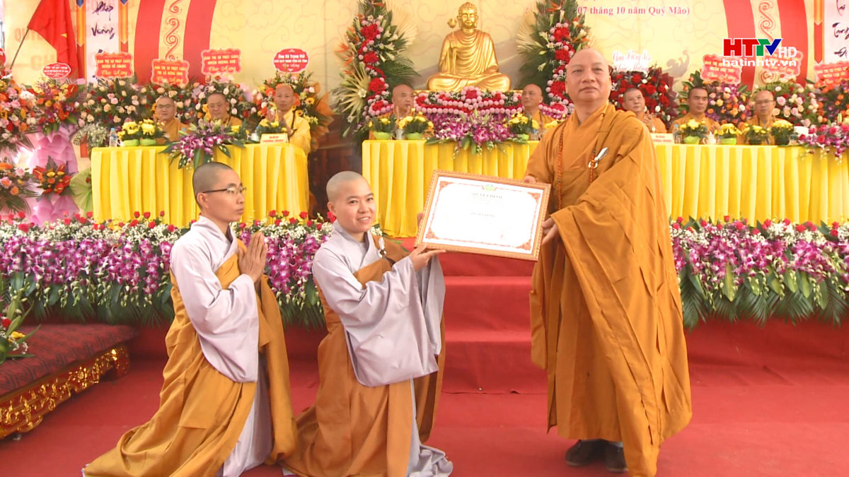 Lễ bổ nhiệm trụ trì Chùa Côn Sơn