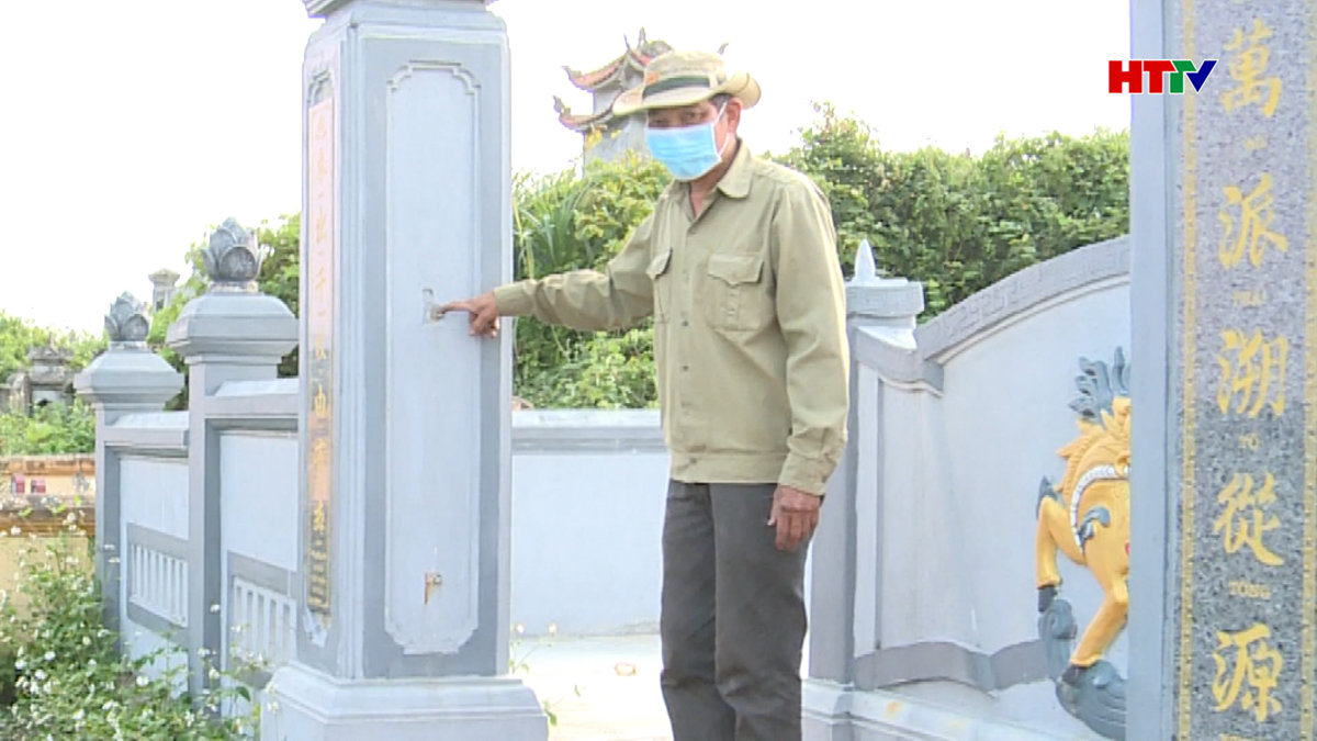 Mất trộm cửa sắt tại lăng mộ, người dân bức xúc