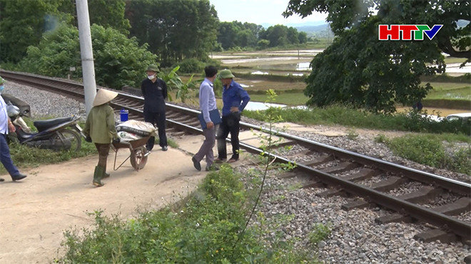 Phấn đấu đến năm 2025 xóa bỏ hoàn toàn lối đi tự mở qua đường sắt