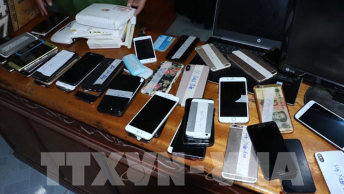 Cá độ - "Đâm thủng lưới nhà!"