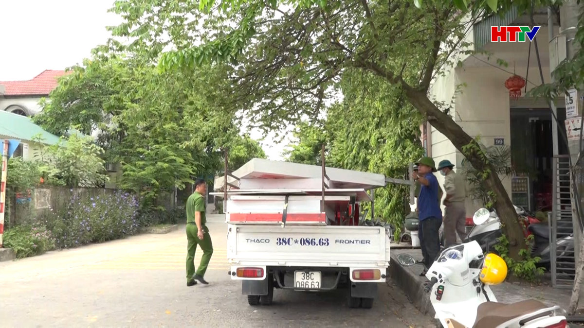 Thạch Hà, xử phạt 40 trường hợp lấn chiếm hành lang ATGT