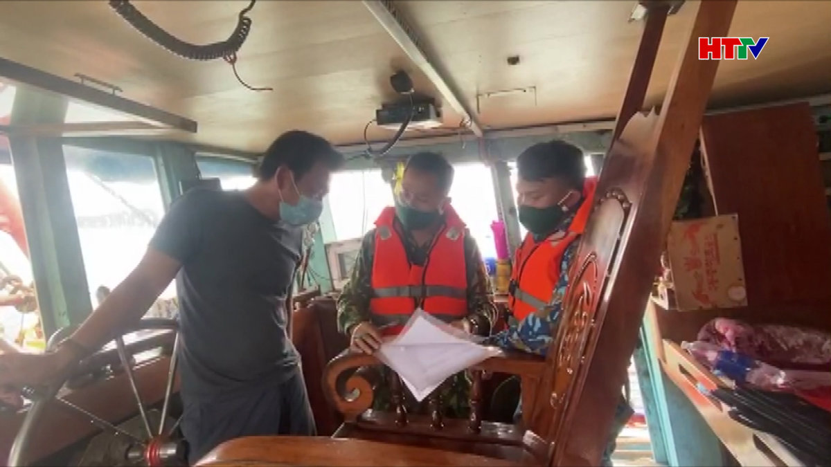  Phát hiện 2 tàu cá đánh bắt hải sản bằng giã cào