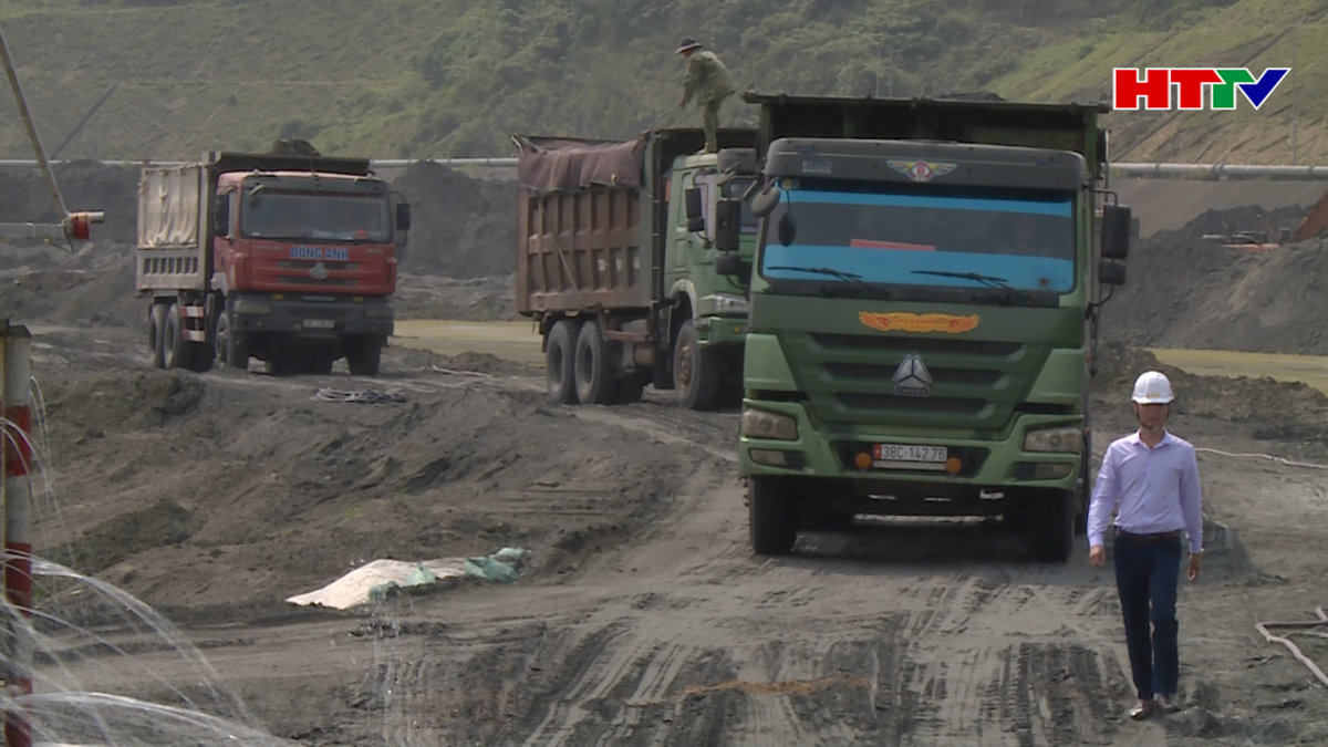 Kích động dừng sử dụng tro bay nhiệt điện, hành vi vi phạm pháp luật