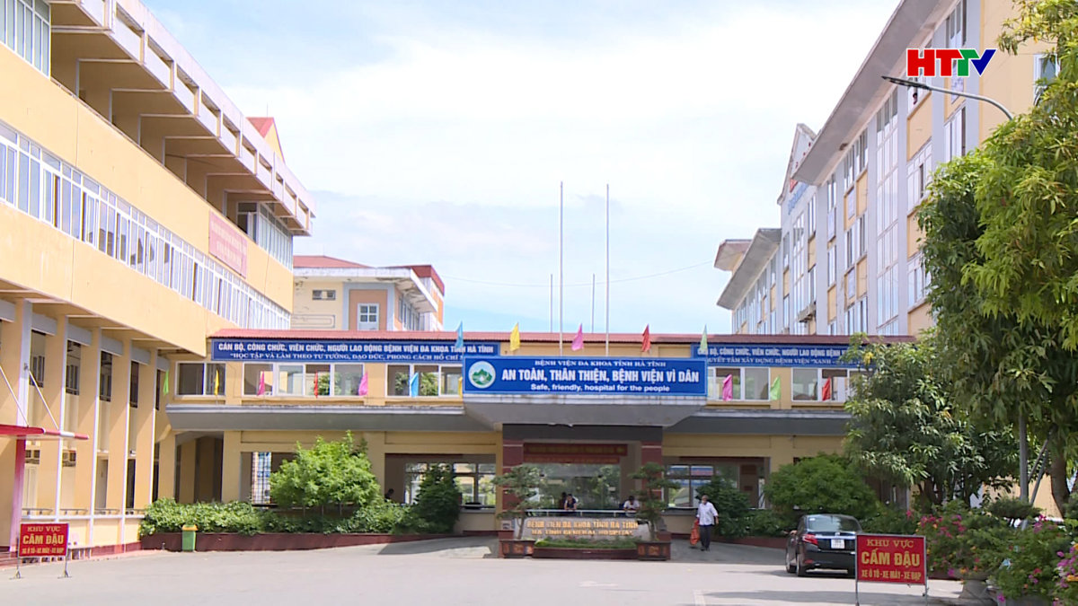 Hà Tĩnh: Nguy cơ cạn vật tư y tế, hóa chất, sinh phẩm xét nghiệm