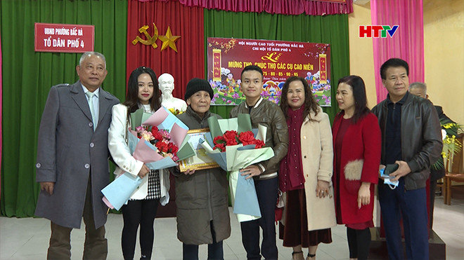 Mừng thọ một nét đẹp đầu Xuân