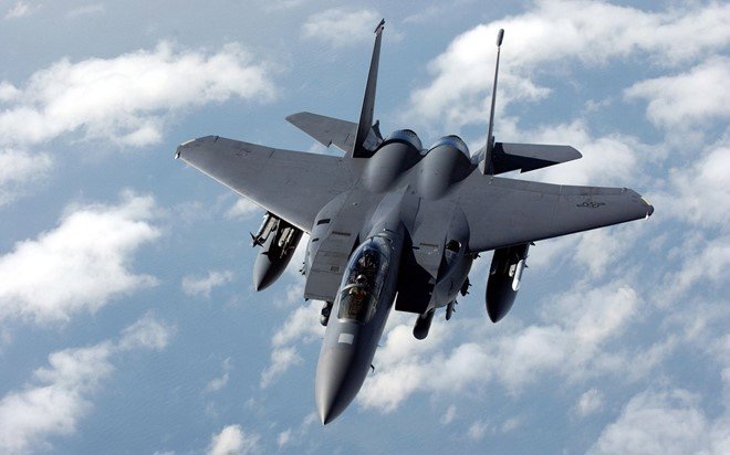 Mỹ điều tiêm kích F-15 bắn rơi máy bay không người lái Iran