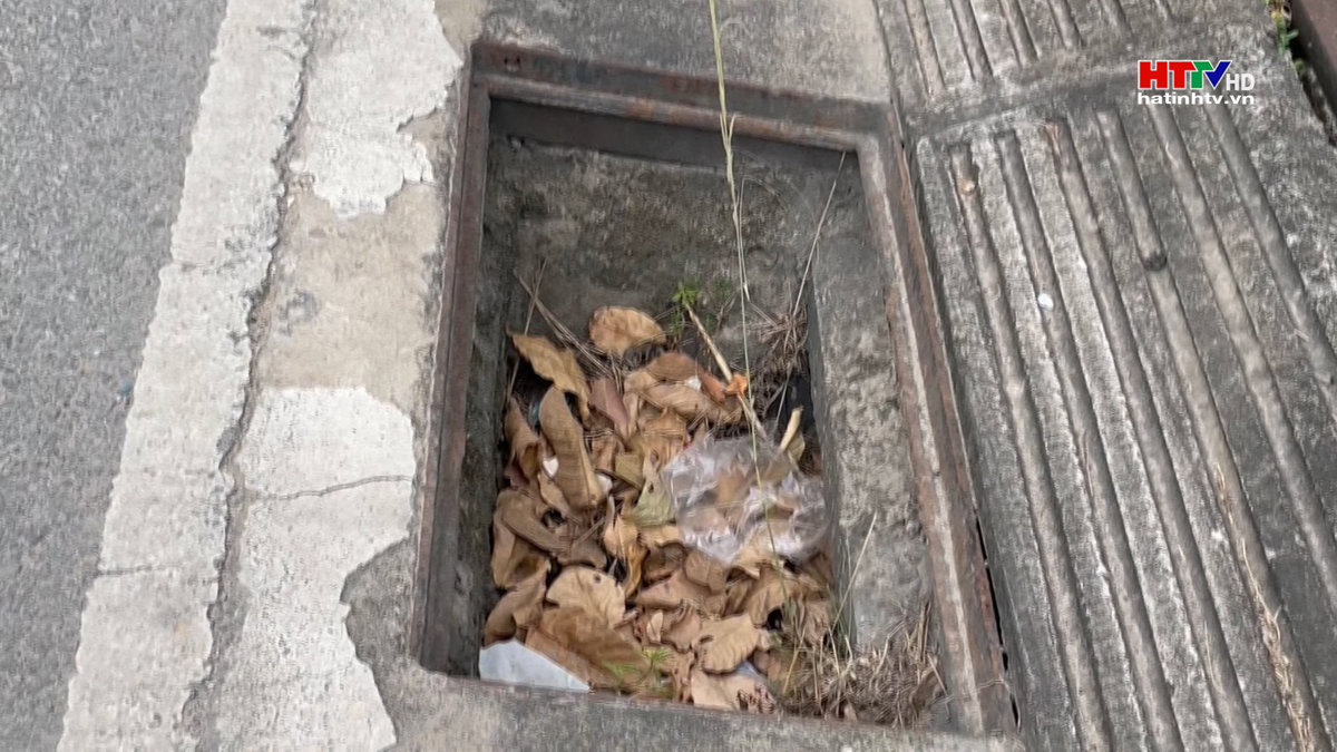 Thành phố Hà Tĩnh, lưới chắn rác nhiều tuyến đường bị mất cắp